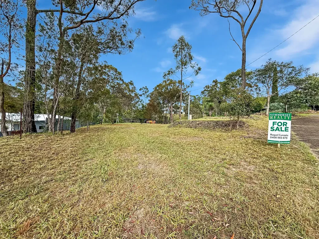 17 Elwyn Phillips Memorial Drive, Herberton, QLD 4887