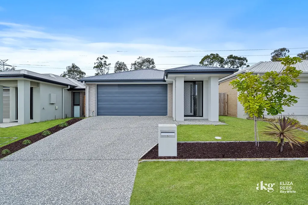 Greenbank 4 Slaapkamer Immaculate Modern Home With Multiple Living Spaces