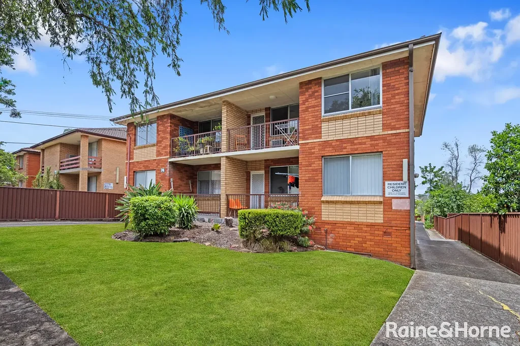10/74 Phillip Street, Roselands, NSW 2196
