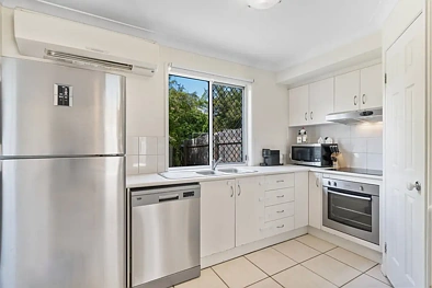 Unit 2/2-4 FLEET DRIVE, KIPPA-RING, 3 Kuwarto, 2 Banyo, Townhouse