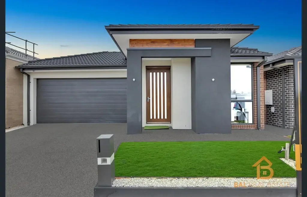 Stunning & Spacious Home with All Upgrades!