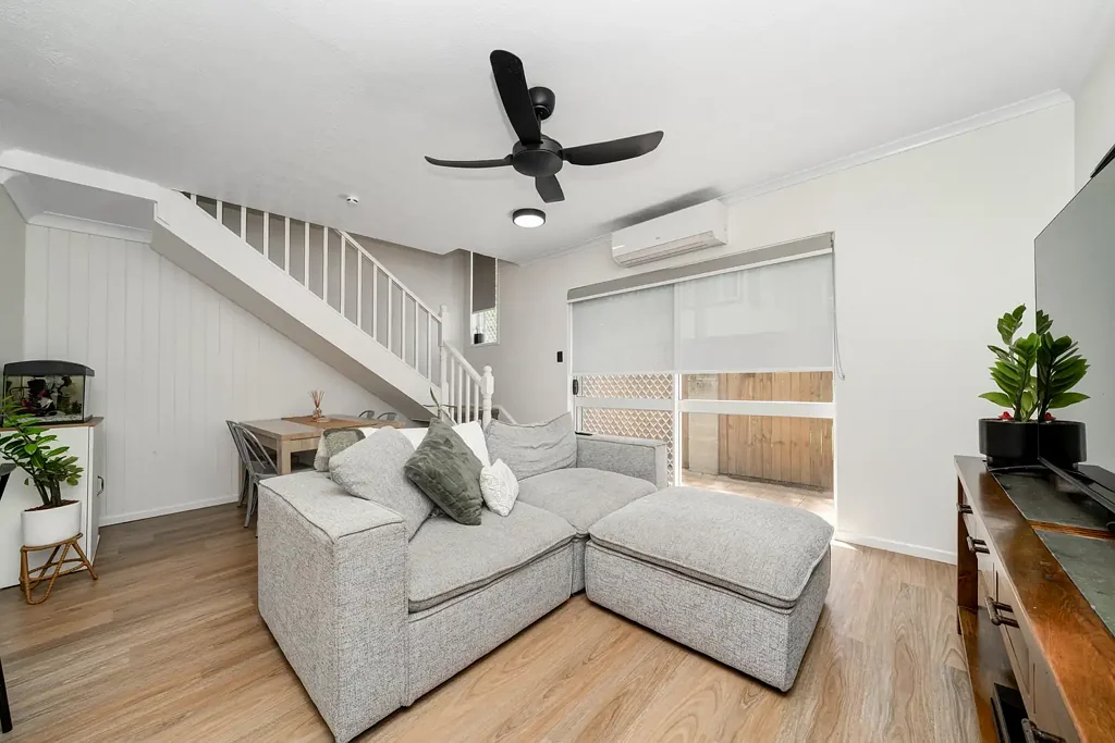 2/24 Love Lane, Rosslea, QLD 4812