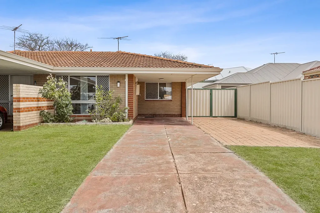 Shoalwater 2ਬੈੱਡਰੂਮ All offers over $549,000 to be presented by 4pm Sat 18th October.
