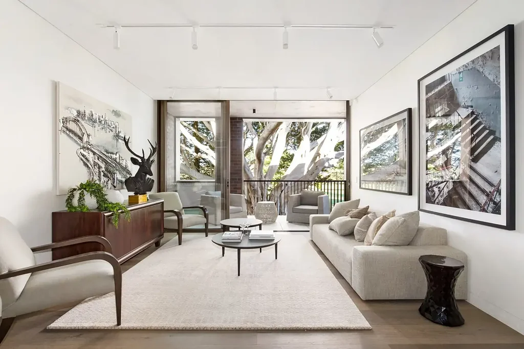 Green Views Over The Golf Course From This Two Bedroom Deluxe Apartment