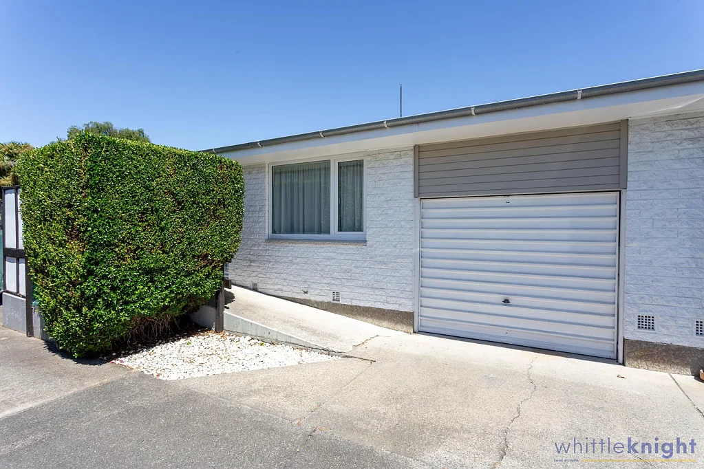 Upper Riccarton 2ห้องนอน A Rare and Remarkable Package! $480k – $540k