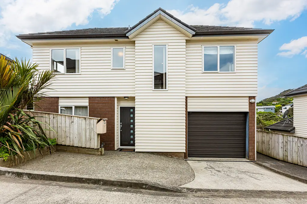 5/16 Black Rock Road, Newlands, Wellington