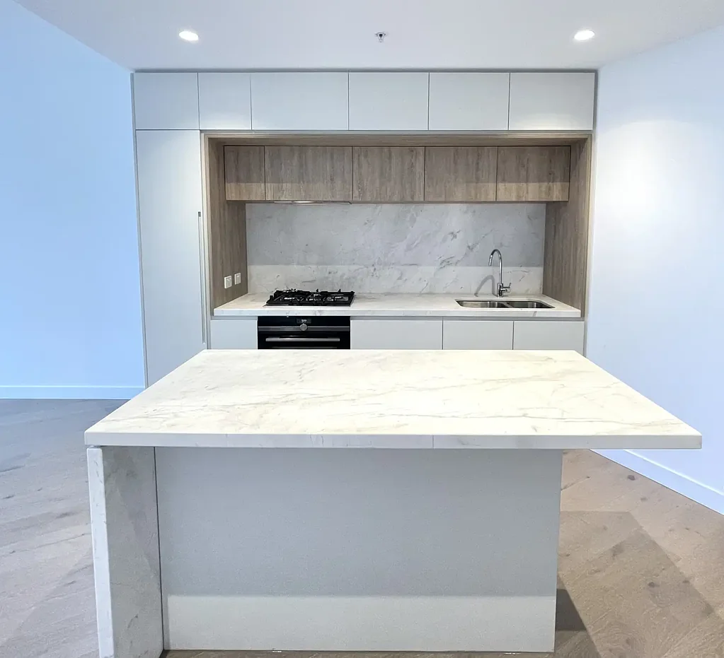 West Side Place Luxurious 2 bedroom 1 bathroom apartment