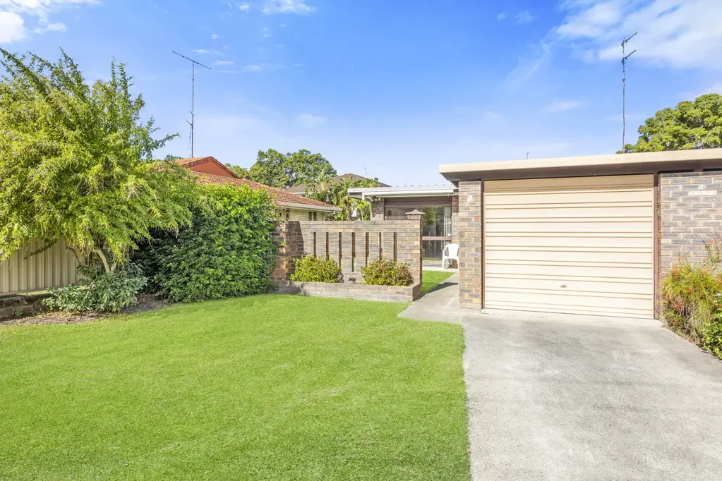 1/64 Dawn Parade, Miami, QLD 4220