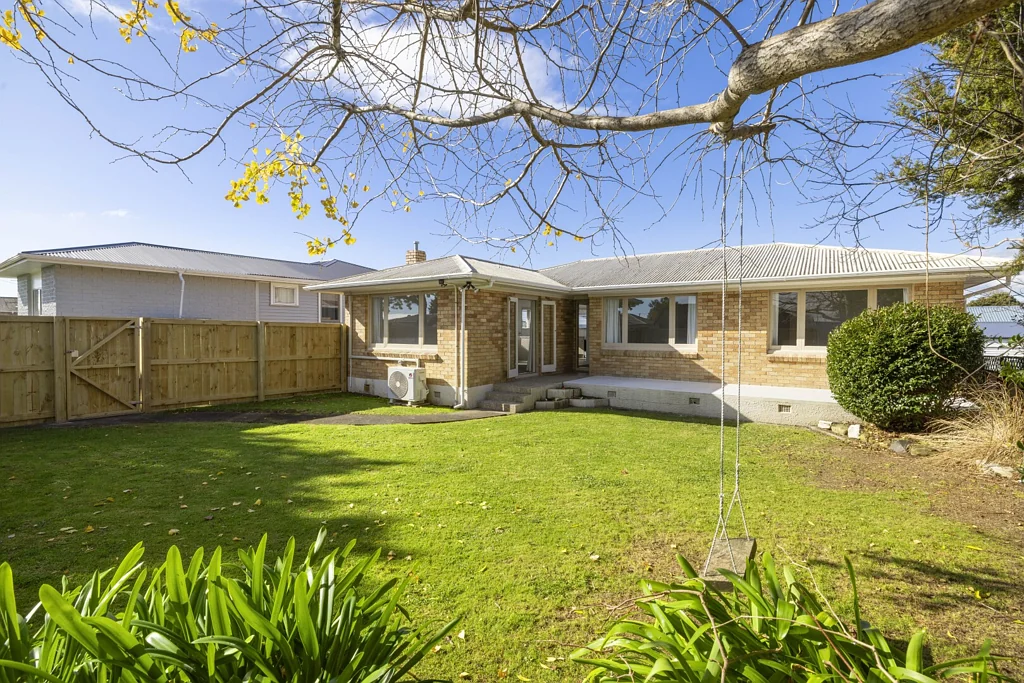 Greerton 3Zimmer Big Section Big Opportunity