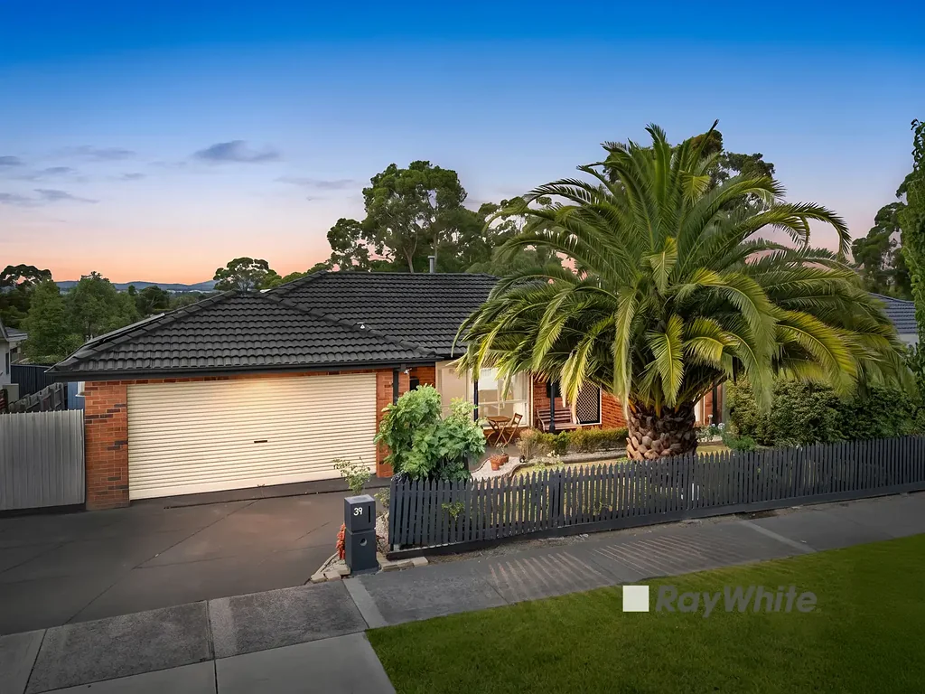 39 Central Road, Hampton Park, VIC 3976