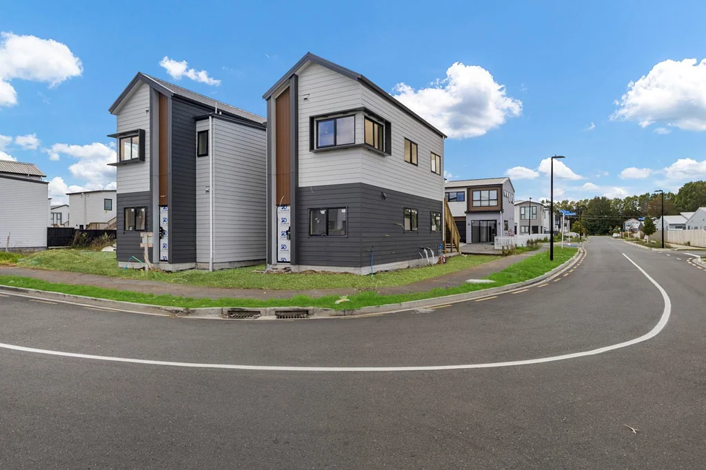 Papakura 4બેડરૂમ Stylish & Versatile Home with Detached Loft Studio