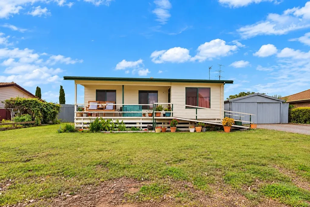 Tumby Bay 2房  Affordable Coastal Living with Excellent Shedding & Investment Appeal