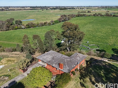 Bairnsdale 4Kwarto Uninterrupted Views & Family Convenience