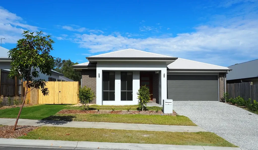 Brand New 5-Bedroom Family Home I Premium Living in Mallee Pocket Estate