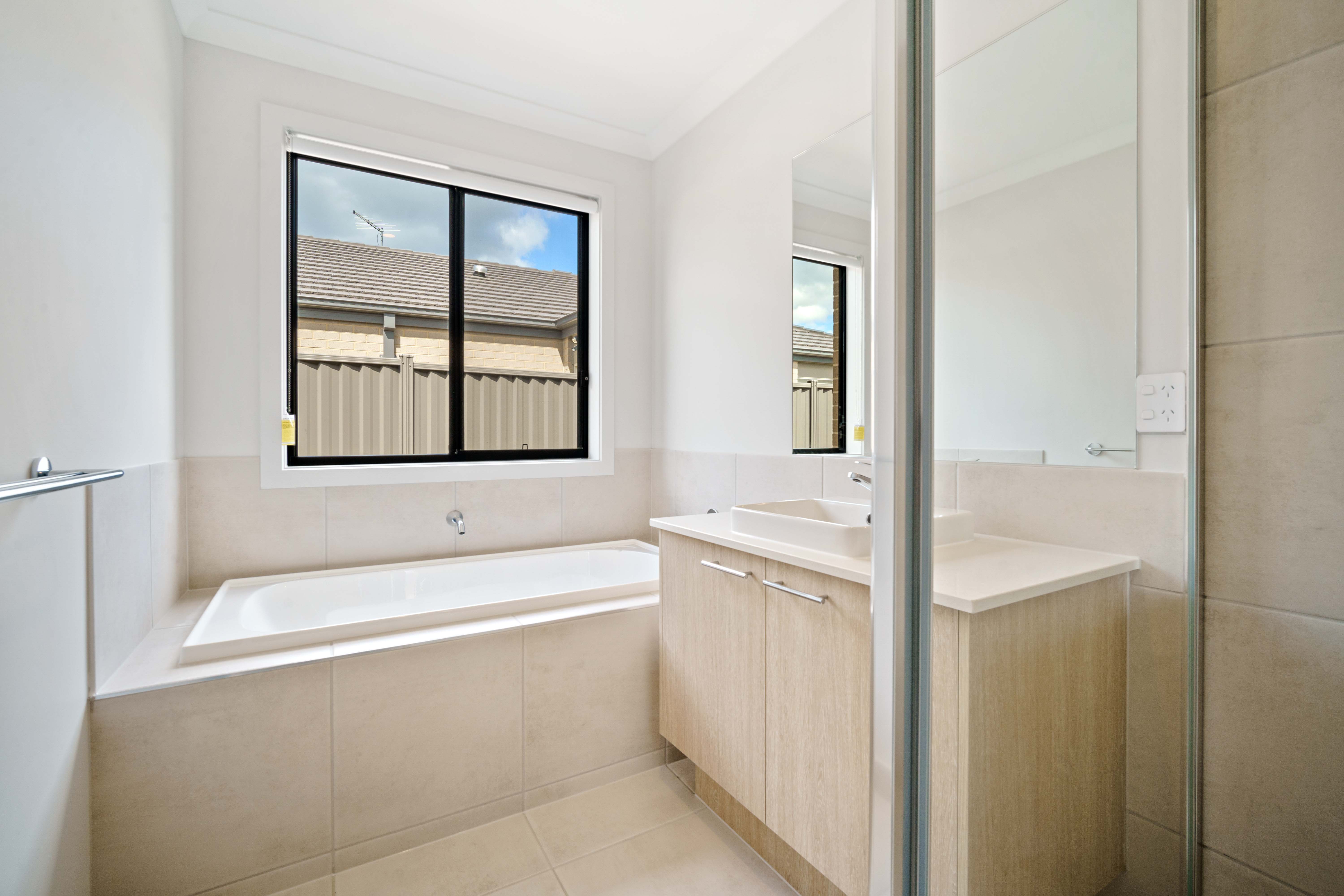 8 WITHERS RD, BONSHAW VIC 3352, 0房, 0浴, House