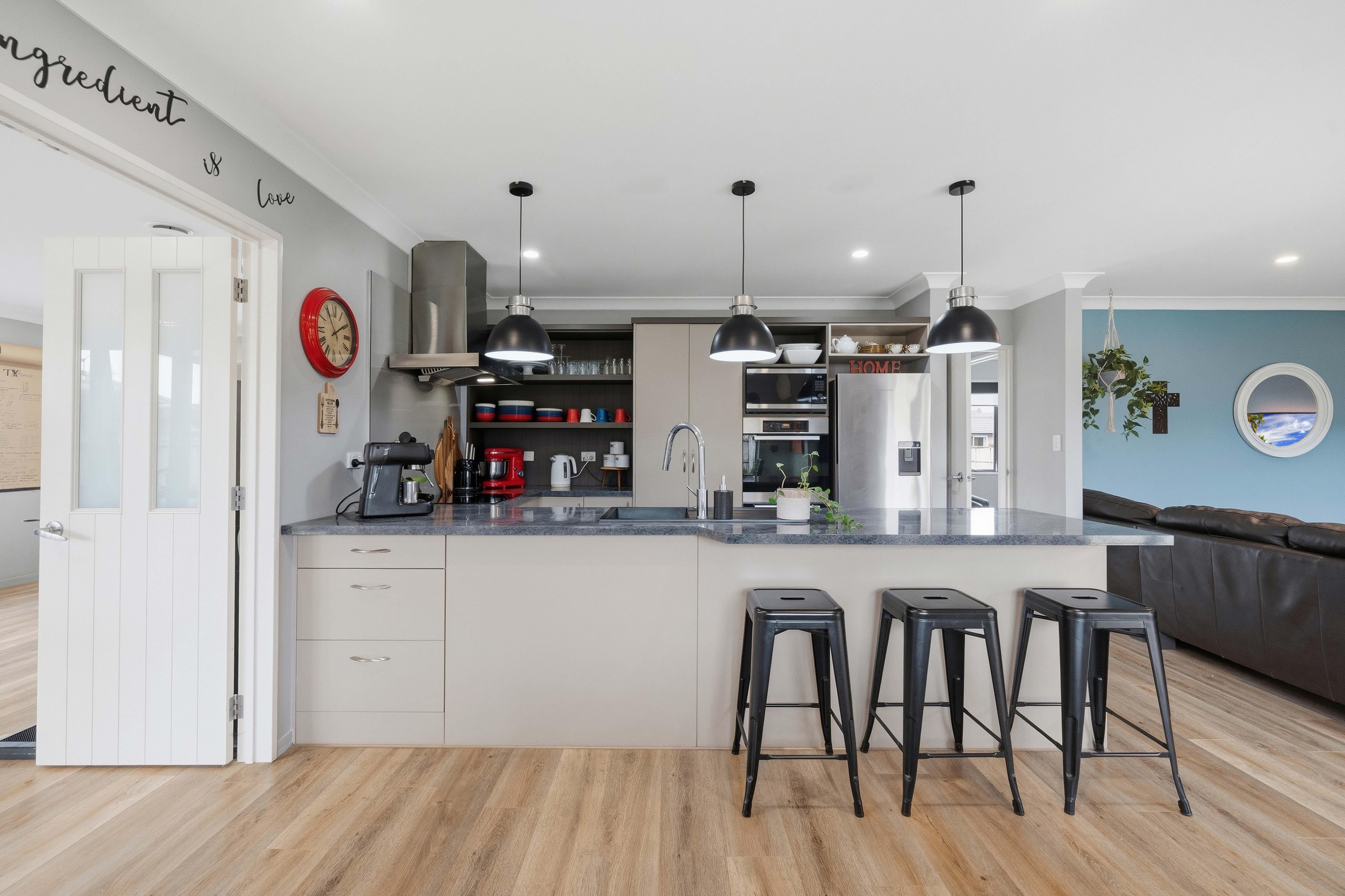 20 Breaker Grove, Waiuku, photo 9