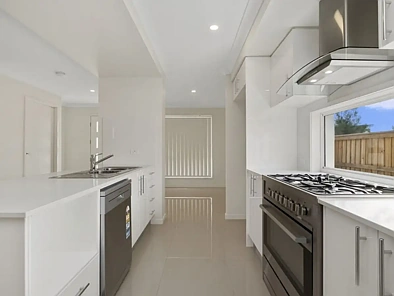 2 Webster Street, White Rock, QLD 4306, 4 habitaciones, 2 baños, House