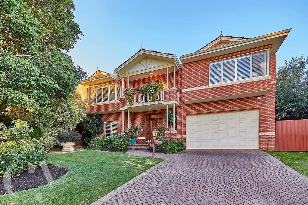8 Central Avenue, Mount Pleasant, WA 6153