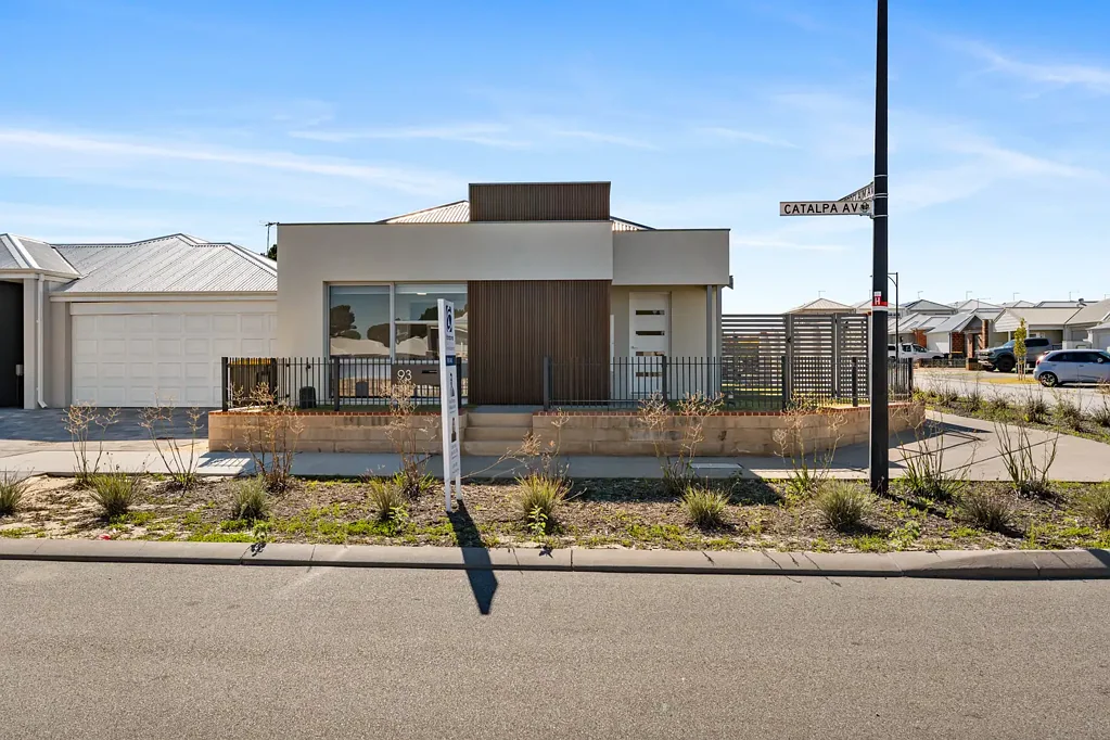 Ellenbrook 3ห้องนอน Well-located, family-friendly, and strong investment opportunity !!!!