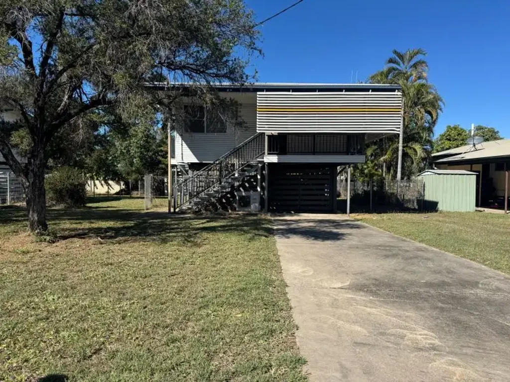 2 Bellarine Court, Dysart, QLD 4745