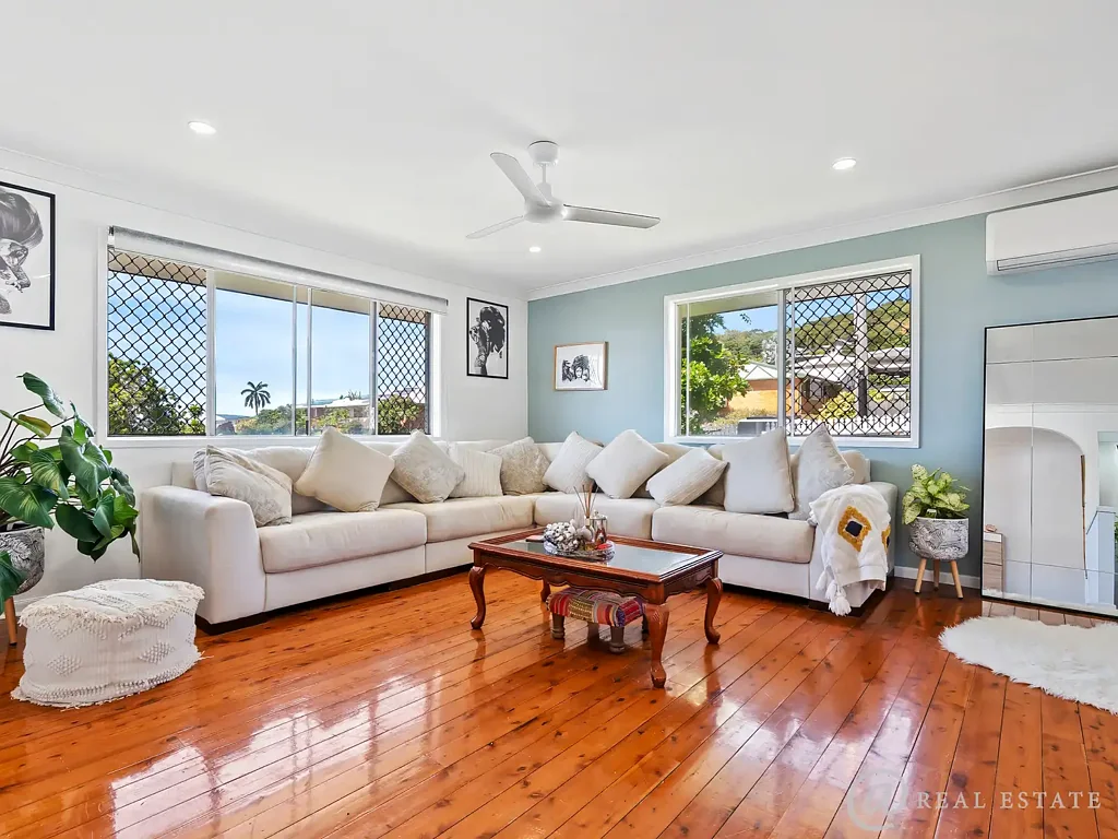 Barlows Hill 4 Bedroom ☀︎ Sunshine & Beach Vibes!