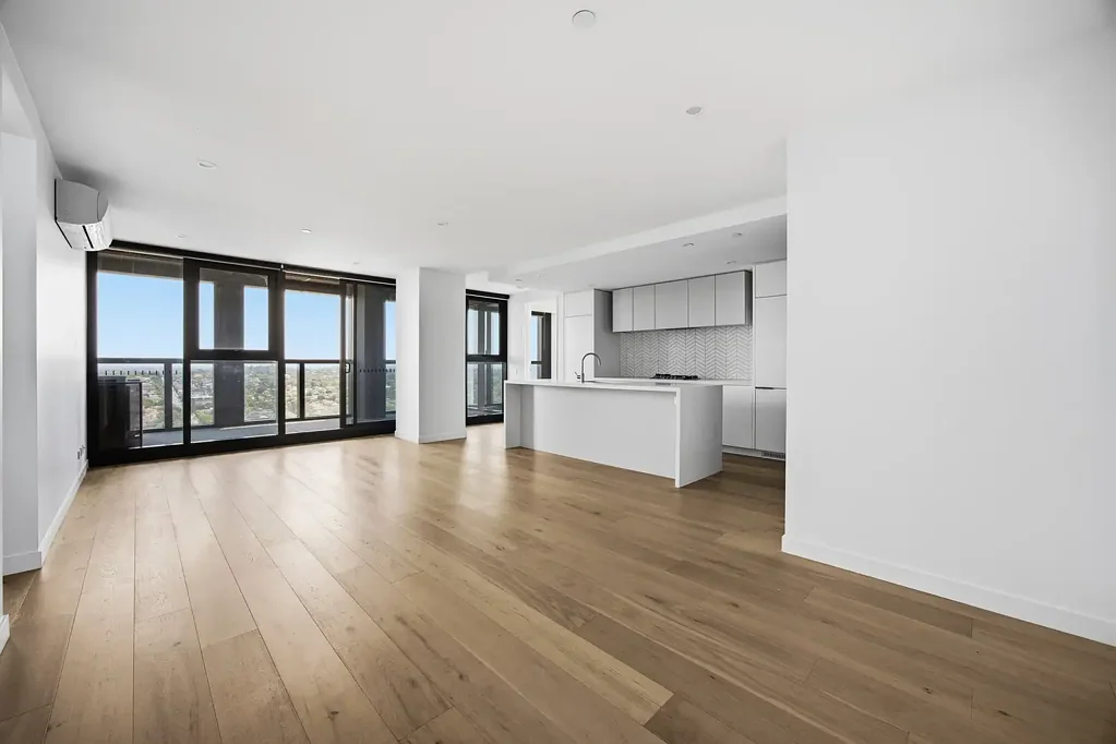 Box Hill 3 Bedroom Luxury & Spacious 3-Bedroom Apartment in the Heart of Box Hill