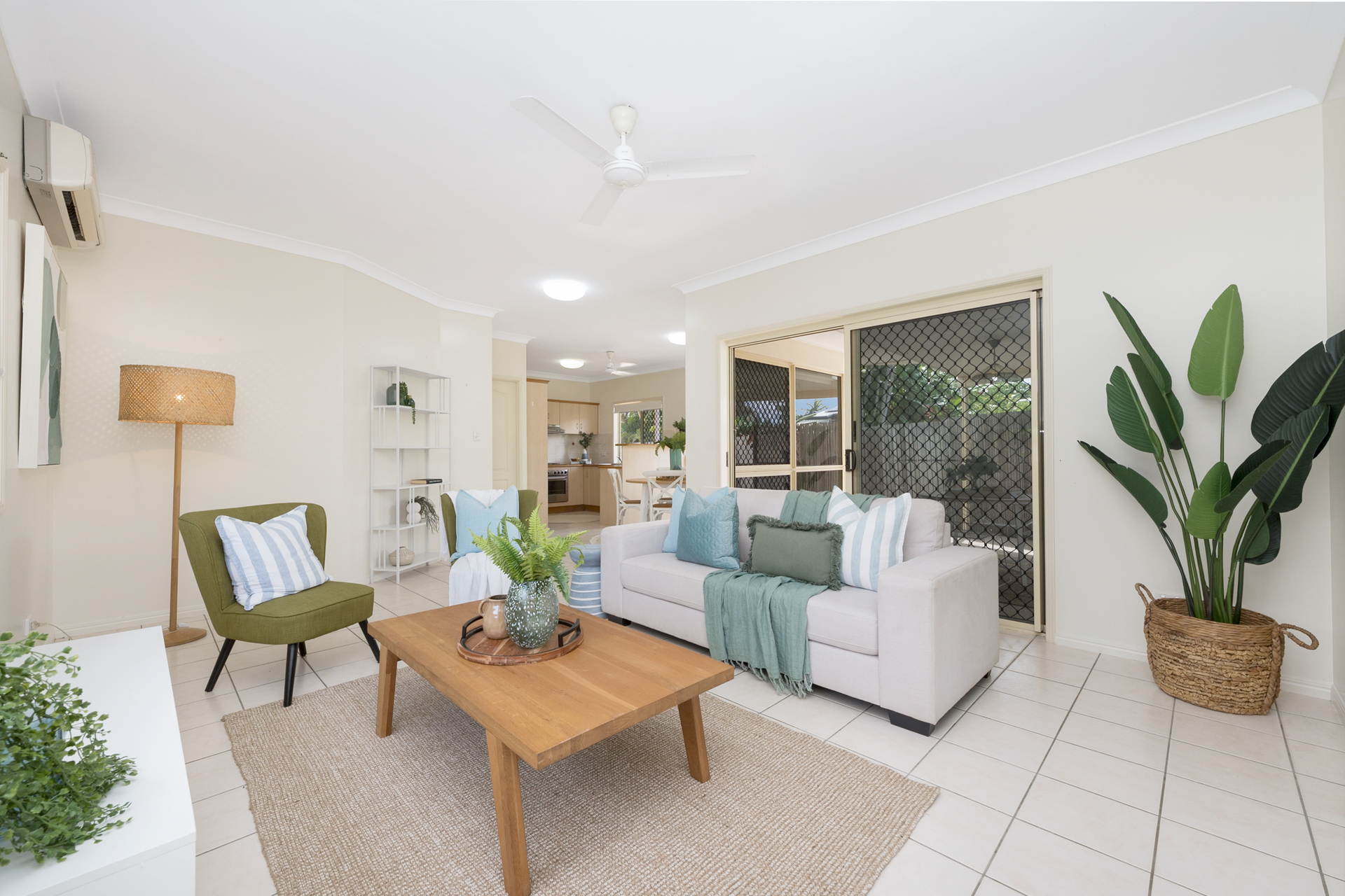 UNIT 2 31 HARDING AV, MUNDINGBURRA QLD 4812, 0 habitaciones, 0 baños, House