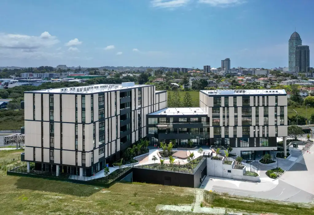 Takapuna 1房  Stunning Seaview Apartment ~ Vendor Motivated!