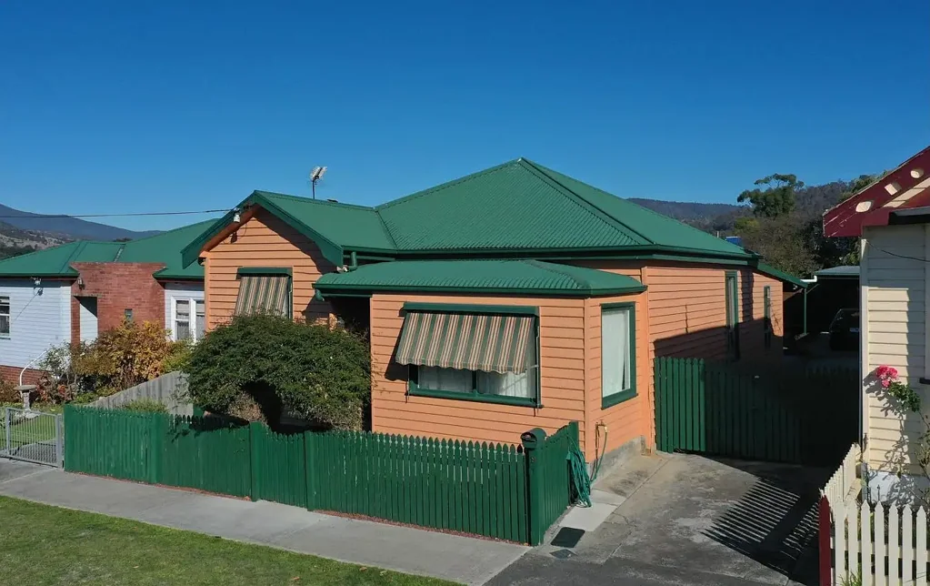Two Bedroom In Perfect Location