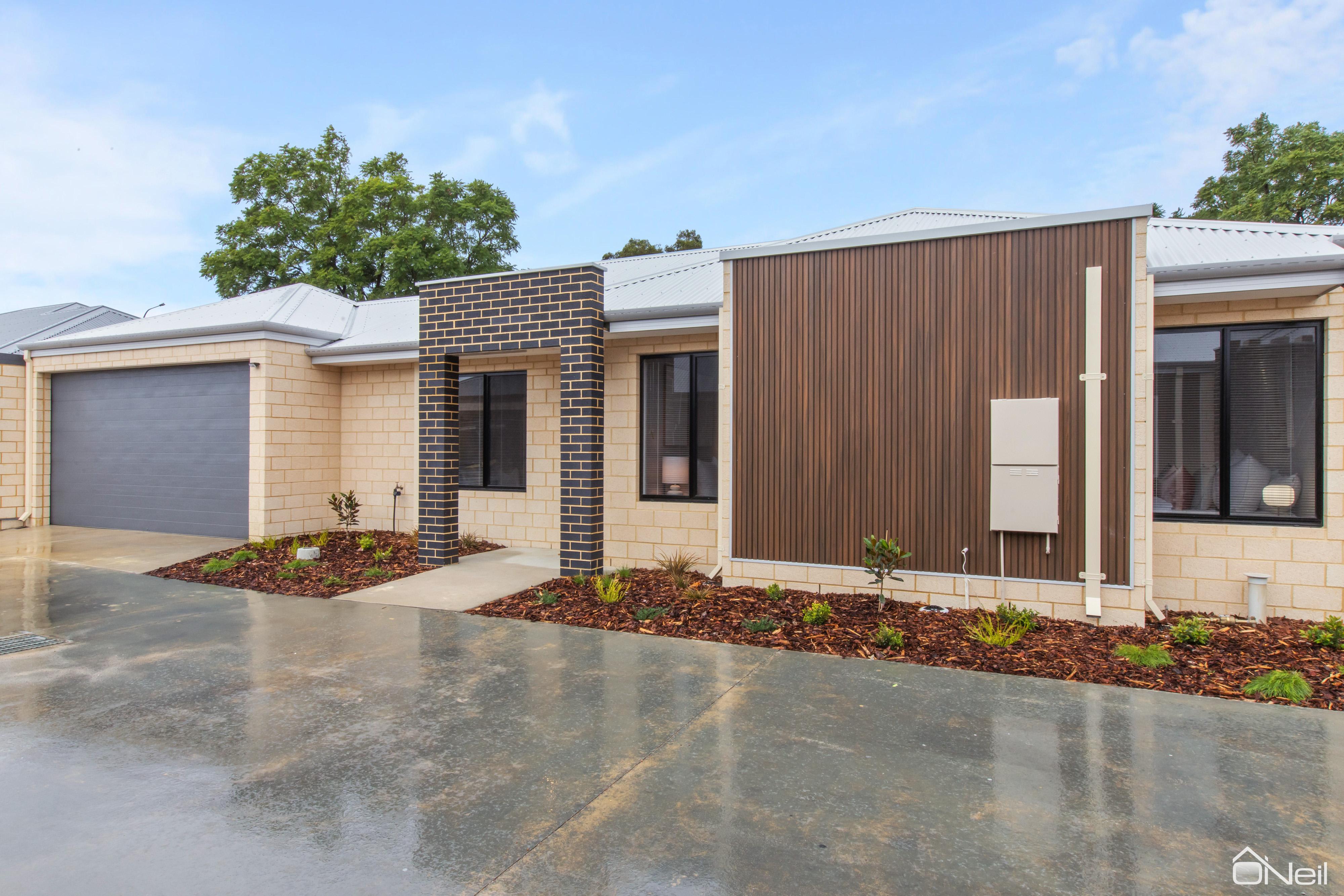 UNIT 4 85 RAILWAY AV, KELMSCOTT WA 6111, 0 Bedrooms, 0 Bathrooms, House