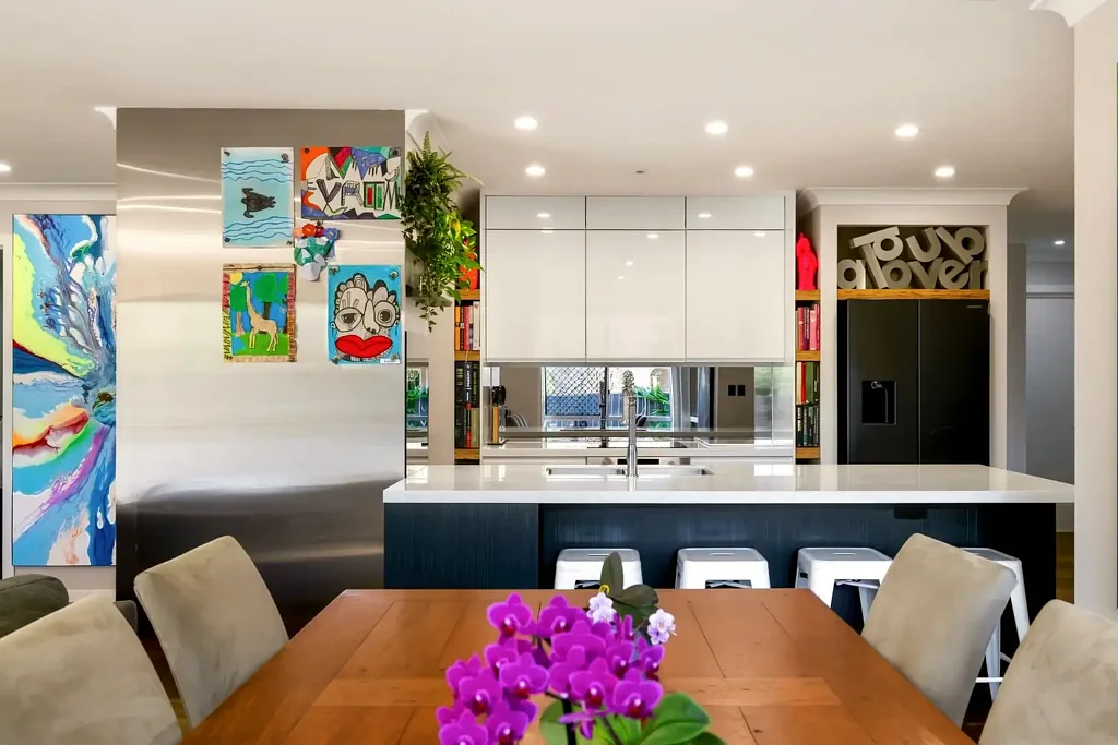 Brighton 4બેડરૂમ A Renovated Family Retreat with Resort-Style Outdoor Living!