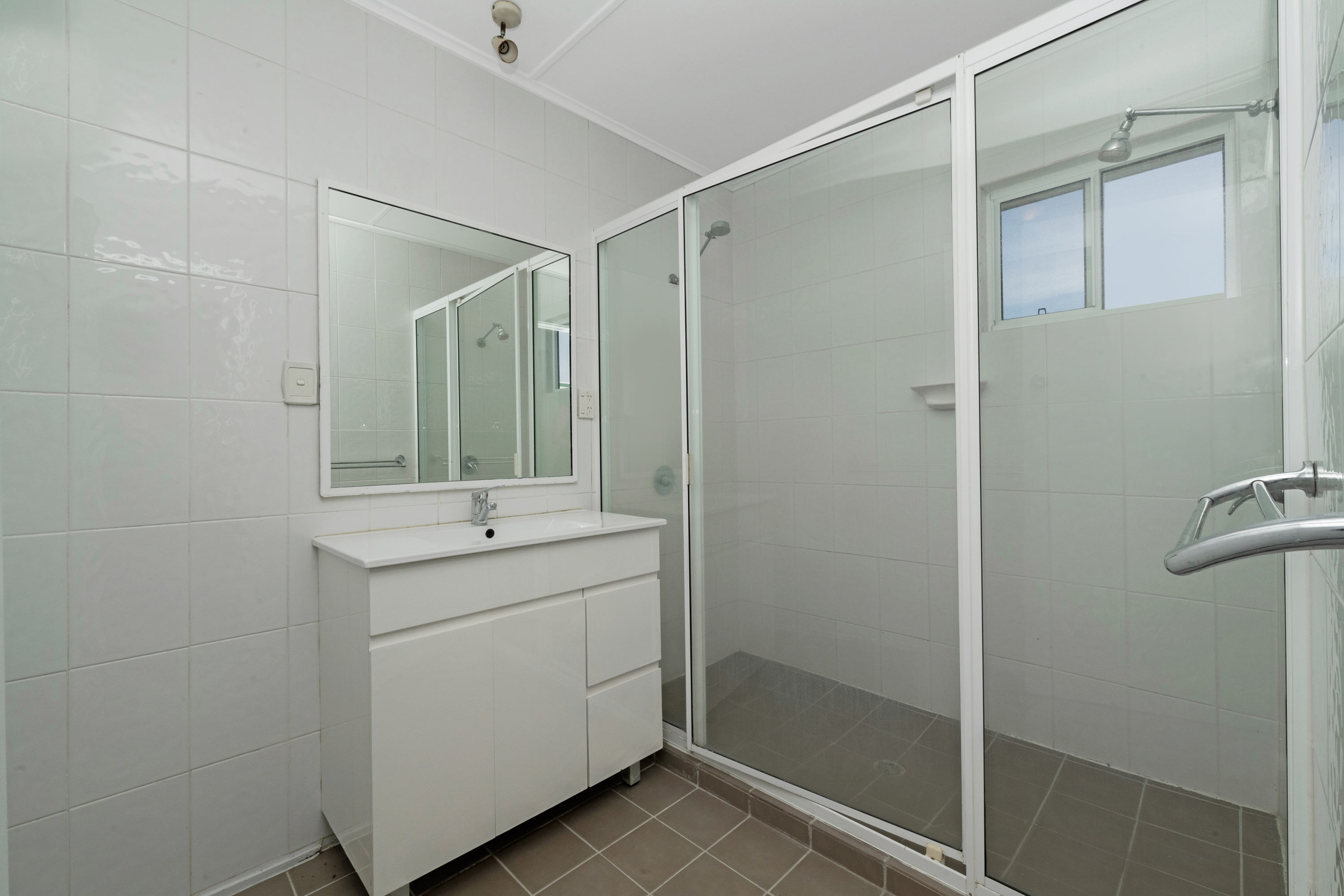 19 LINDEMAN AV, CRANBROOK QLD 4814, 0 habitaciones, 0 baños, House