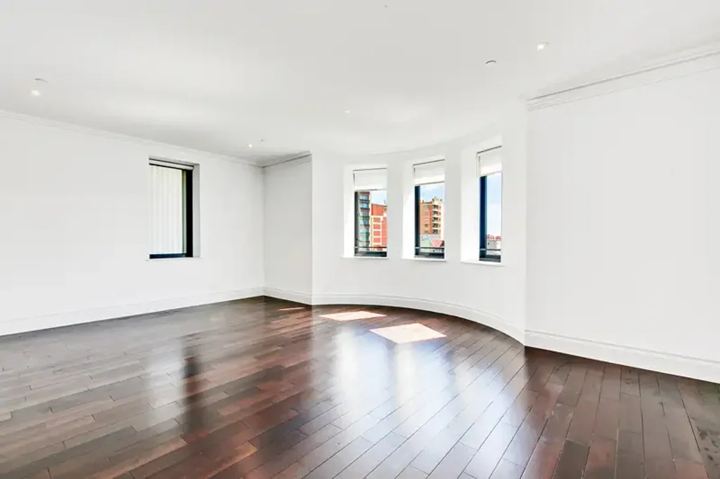 Designer Apartment in the Iconic 'Hampton' Building with Secure Parking | Unfurnished
