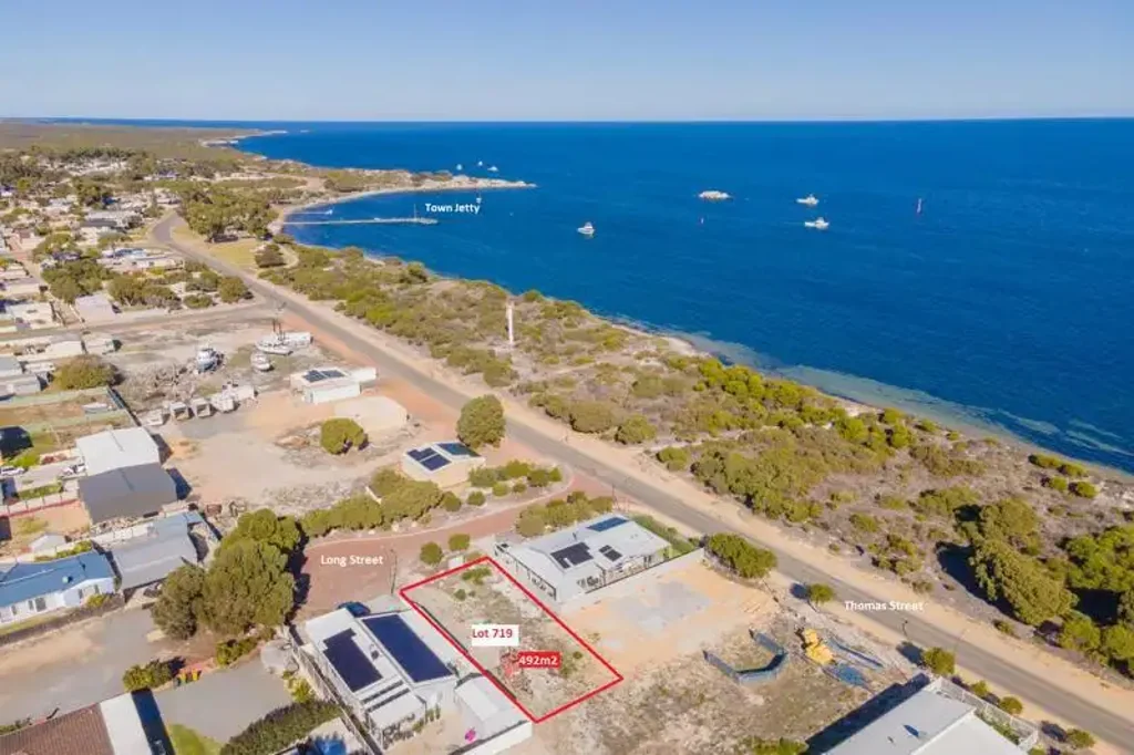 8 Long Street, Leeman, WA 6514