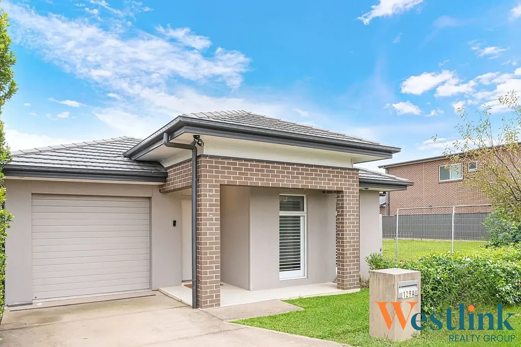 Modern Comfort Meets Family Living in Prime Schofields Location