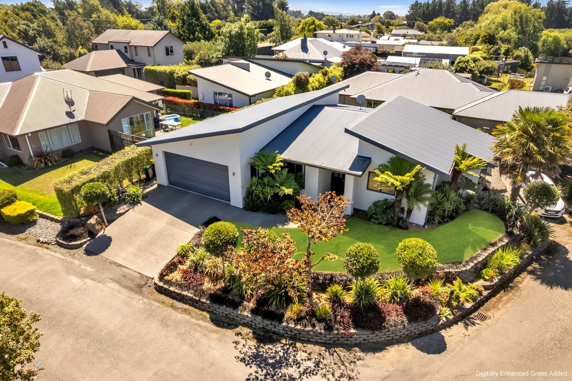 Kaiapoi 3Zimmer Lake-side living never looked better!