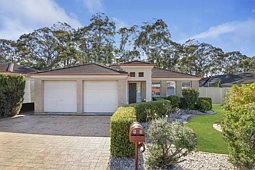 93 Blueridge Drive, Blue Haven