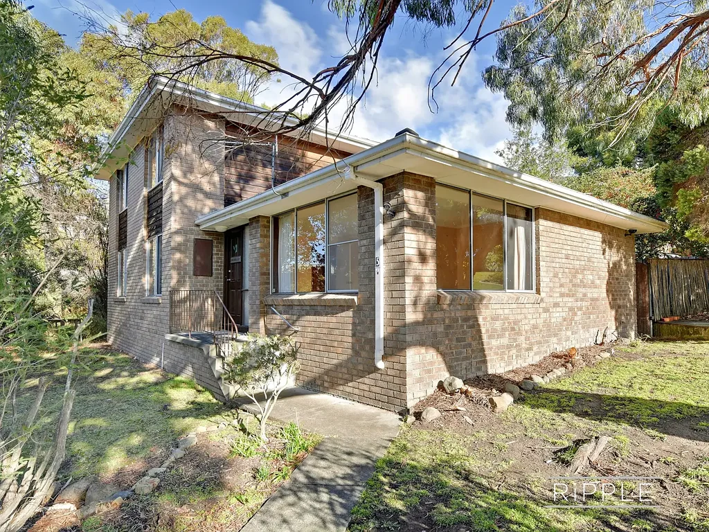 Berriedale 4房  Calling renovators and builders looking for a project.