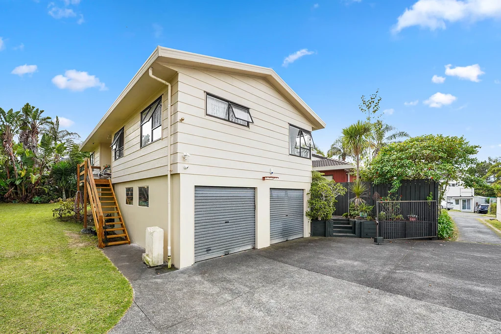 Totara Vale 3Habitaciones Sunny, spacious home in a convenient location