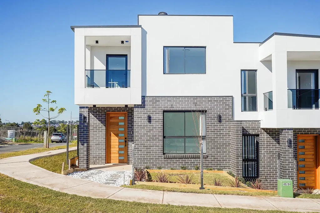 24 Batavia Ave, Leppington, NSW 2179