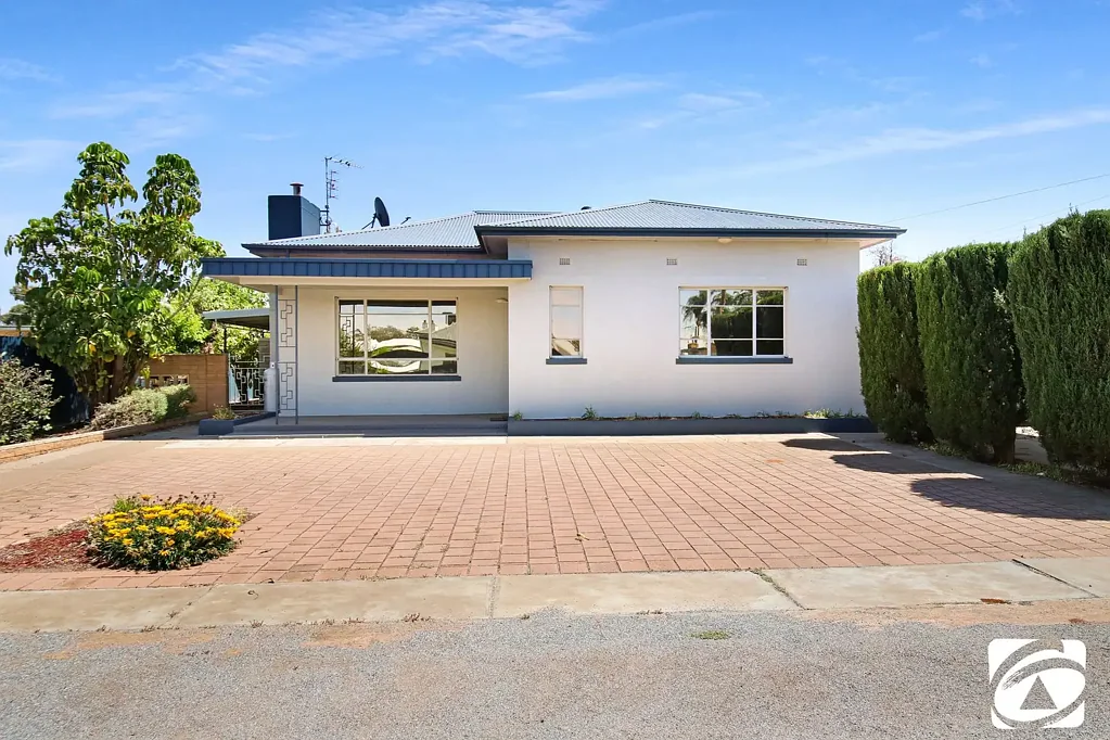 100 Clarke Street, Broken Hill, NSW 2880