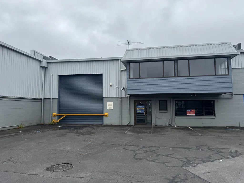 East Tamaki High Stud Warehouse + Office Unit | Smales Road