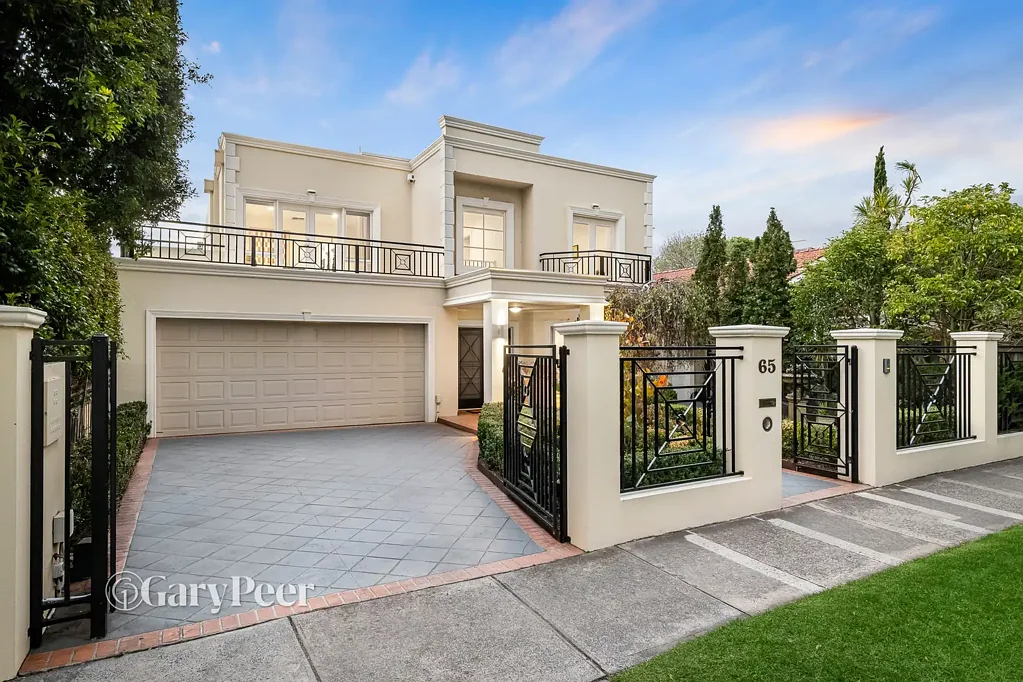 Caulfield South 5ਬੈੱਡਰੂਮ Perfectly positioned family brilliance