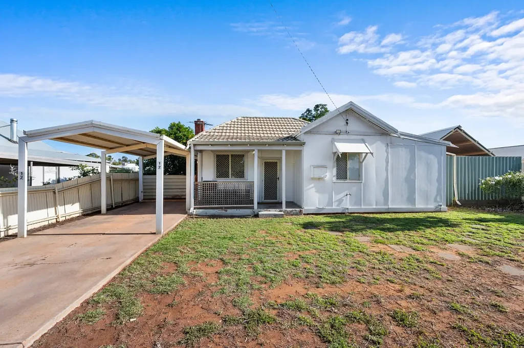 Kalgoorlie 3房  Superb Central Location with Timeless Charm