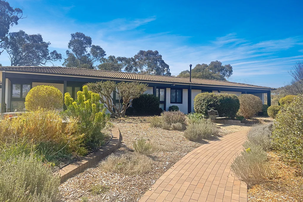 9 Montague Street, Cooma, NSW 2630