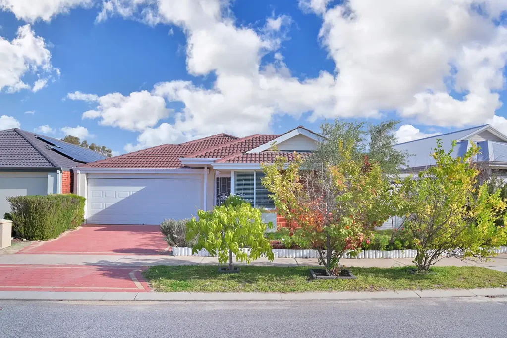Aveley 3ਬੈੱਡਰੂਮ Stylish Family Home in a Convenient  Aveley Location
