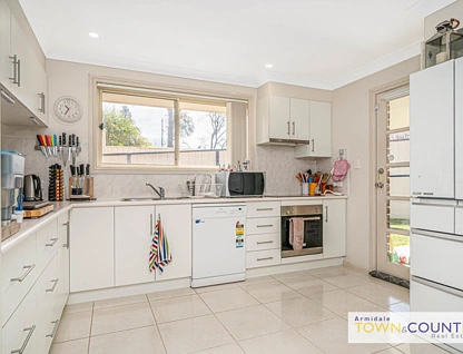 5 Mayfield Avenue, Armidale, Tamworth, 3房, 2浴, Townhouse
