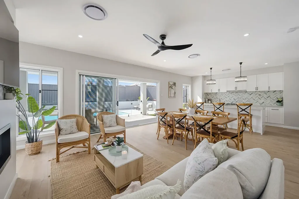 Lake Cathie 4બેડરૂમ Grand Coastal Entertainer - Luxury from Fireside to Poolside