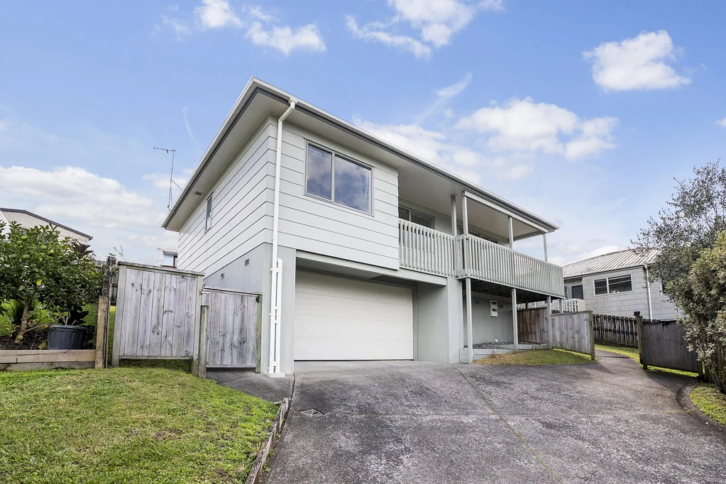 2/34 Elizabeth Drive, West Harbour, Waitakere City, Auckland