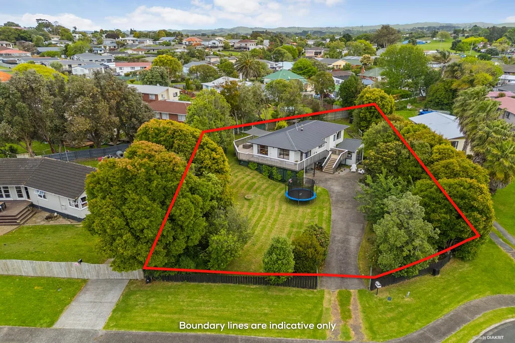 6 Rossiter Avenue, Waiuku, Franklin, Auckland